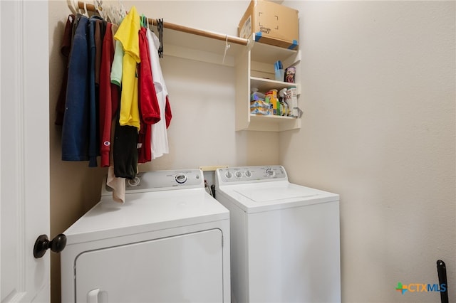 3416 Winding Shore Ln, Pflugerville, TX 78660 - laundry area with separate washer and dryer