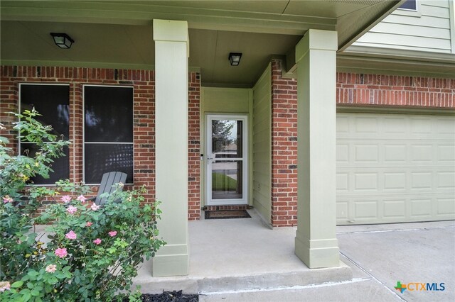 1661 Twin Cv, Kyle, TX 78640 - photo 10