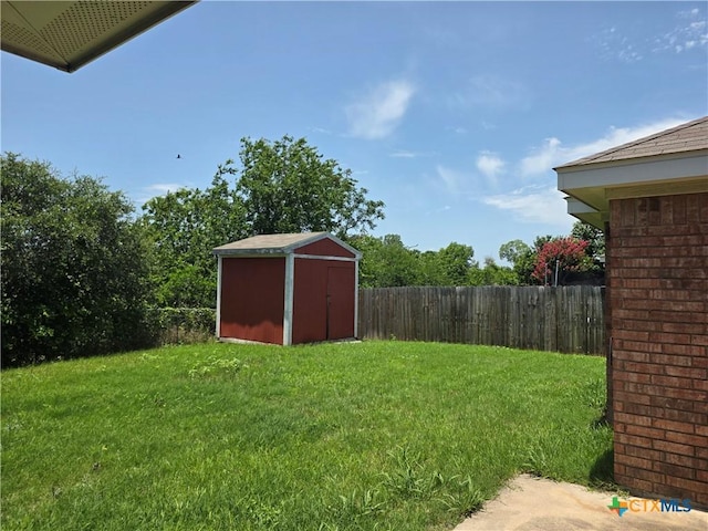 2803 Lindsey Dr, Copperas Cove, TX 76522 - view of yard with a storage unit