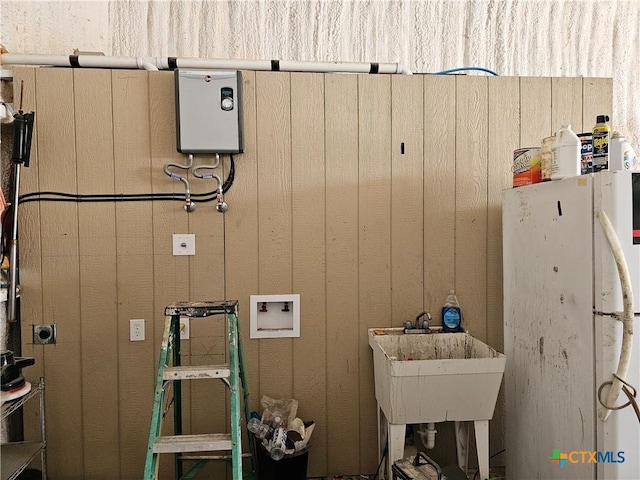 utility room featuring sink