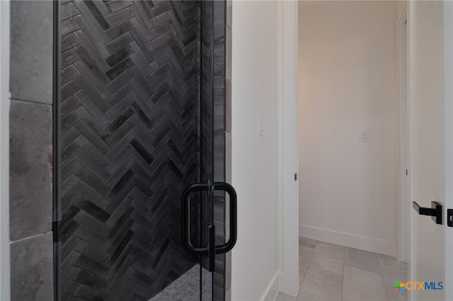 room details with baseboards