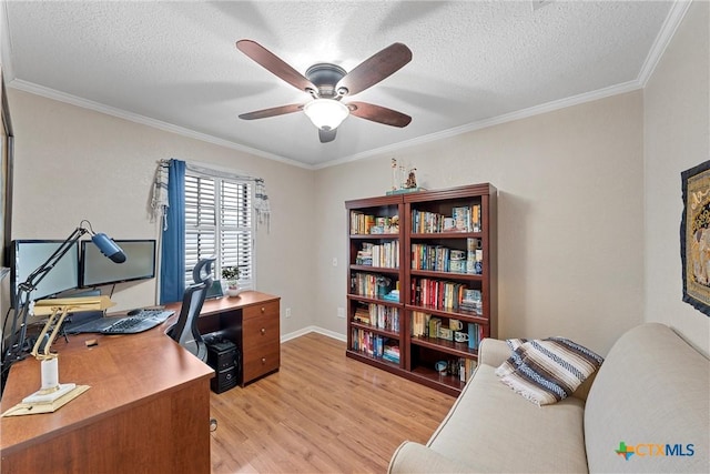 office area featuring ceiling fan, crown molding, a textured ceiling, and light hardwood / wood-style floors