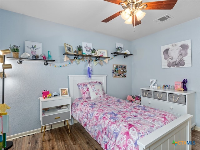 2416 Kolton St, New Braunfels, TX 78130 - bedroom featuring wood finished floors and ceiling fan