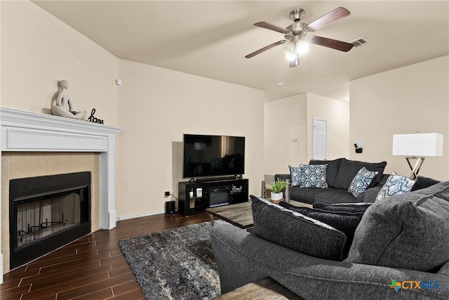 living room featuring ceiling fan