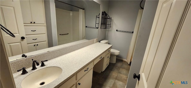 217 Taylors Dr, Temple, TX 76502 - full bath with vanity, a shower with shower curtain, toilet, and baseboards