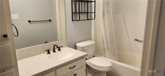 217 Taylors Dr, Temple, TX 76502 - bathroom featuring toilet, vanity, and shower / bath combination with curtain