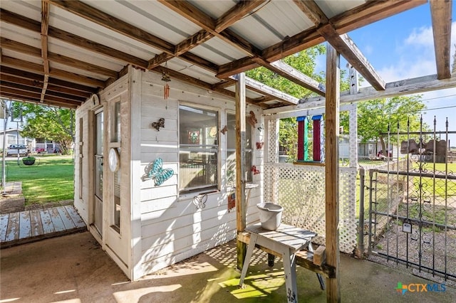 134 Daisy Ln, Whitney, TX 76692 - view of sunroom / solarium
