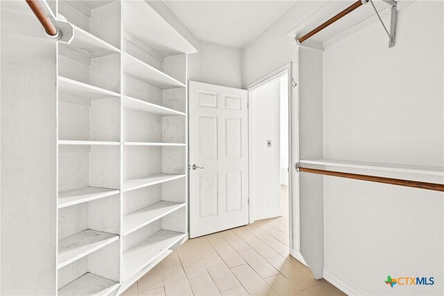 803 S Converse St, Flatonia, TX 78941 - view of spacious closet