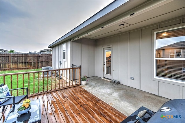 7808 Mcculloch Rd, Temple, TX 76502 - wooden terrace featuring central air condition unit