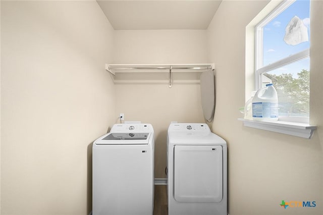 144 Slocum Dr, Canyon Lake, TX 78133 - laundry room with independent washer and dryer