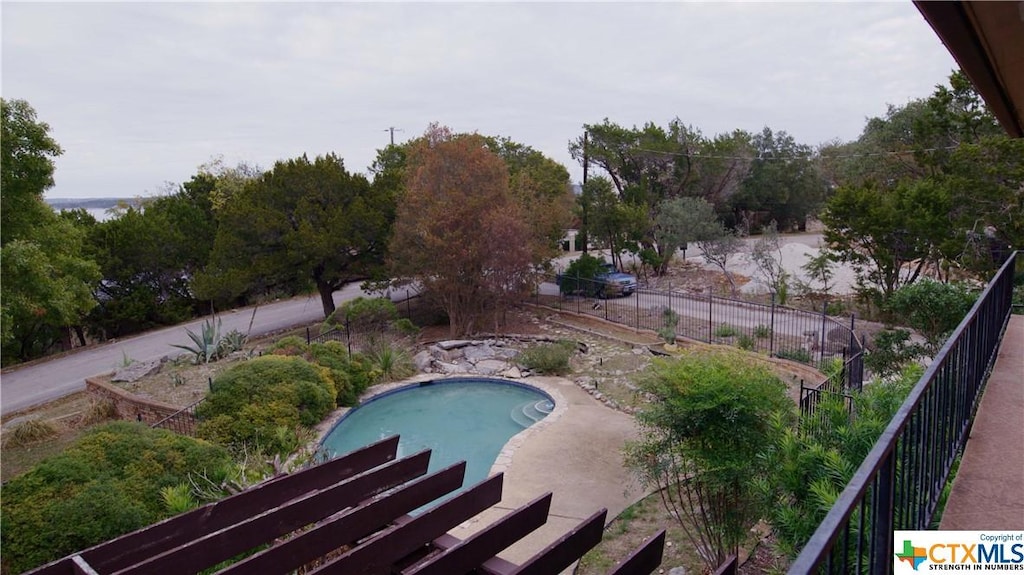 view of swimming pool