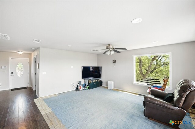 924 Kindersley St, Canyon Lake, TX 78133 - living room featuring a ceiling fan, recessed lighting, dark wood-type flooring, and baseboards