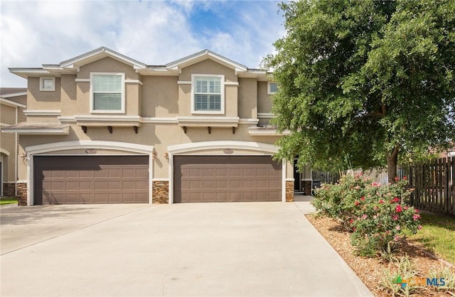 111 Fleetwood Dr, Victoria, TX 77901 - photo 1