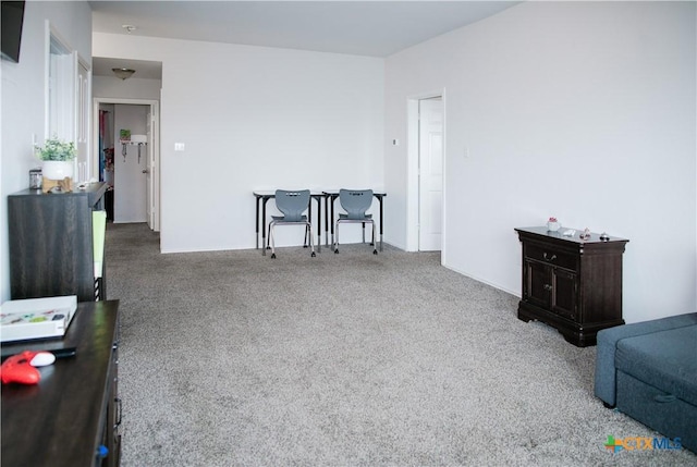 8915 Stonehollow Dr, Temple, TX 76502 - living area featuring carpet