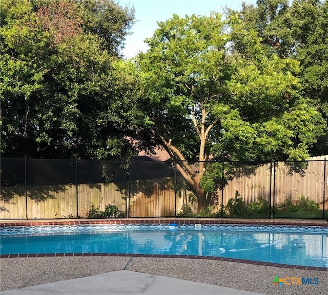 512 Gazelle Trl, Harker Heights, TX 76548 - view of pool