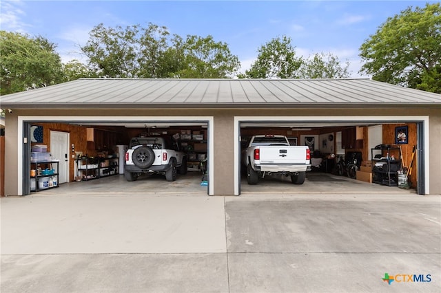 2258 Gruene Rd, New Braunfels, TX 78130 - view of detached garage