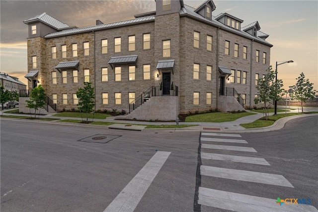 view of building exterior