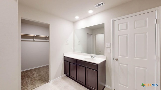 bathroom with vanity