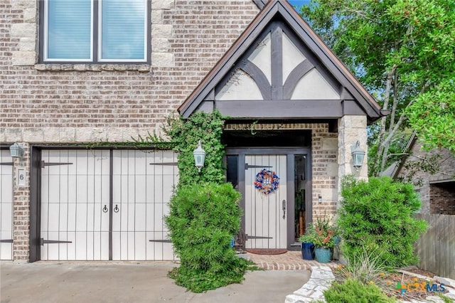 6 Cotswold Ln, Victoria, TX 77904 - property entrance featuring brick siding
