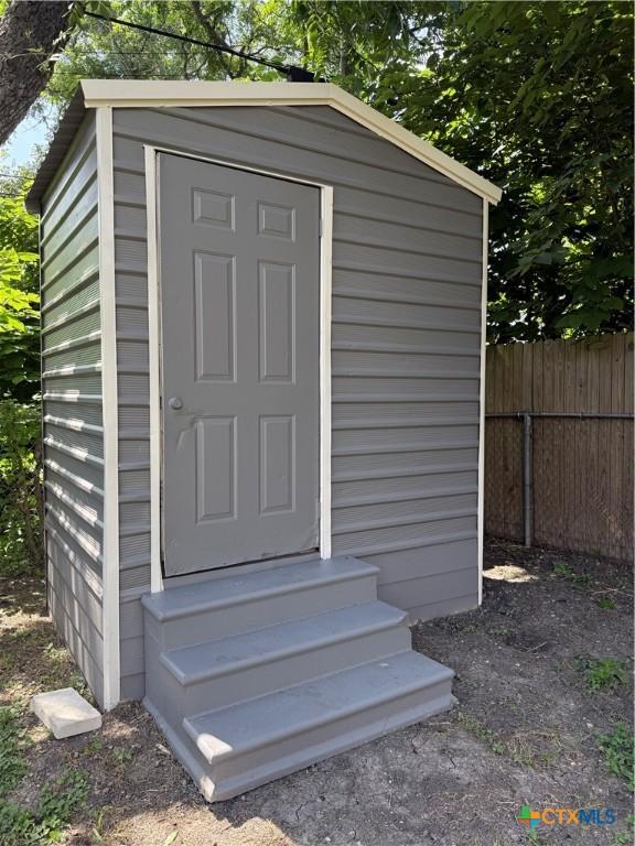 809 N Main St, Temple, TX 76501 - photo 27