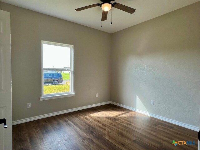 808 Buttercup Dr, Edna, TX 77957 - photo 24