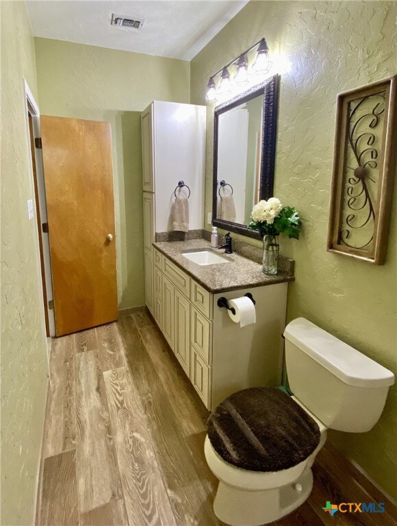 365 Industrial Ave, La Ward, TX 77970 - photo 17