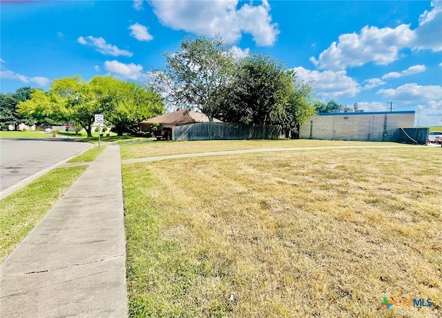 Listing photo 2 for 7002 Nursery Dr, Victoria TX 77904