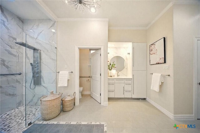 1127 Redleaf Dr, Nolanville, TX 76559 - bathroom featuring toilet, a marble finish shower, crown molding, vanity, and a chandelier