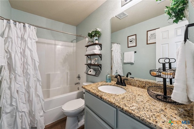 2617 Turning Creek St, Temple, TX 76504 - bathroom featuring vanity, shower / bath combo with shower curtain, and wood finished floors