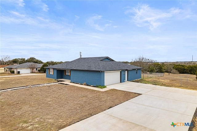 view of front facade with a garage