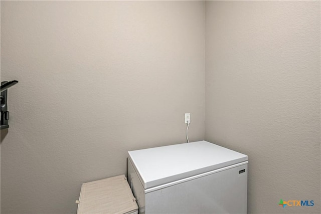 822 Old World Dr, Harker Heights, TX 76548 - view of laundry room