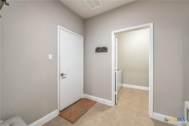 822 Old World Dr, Harker Heights, TX 76548 - interior space featuring light tile patterned flooring and baseboards