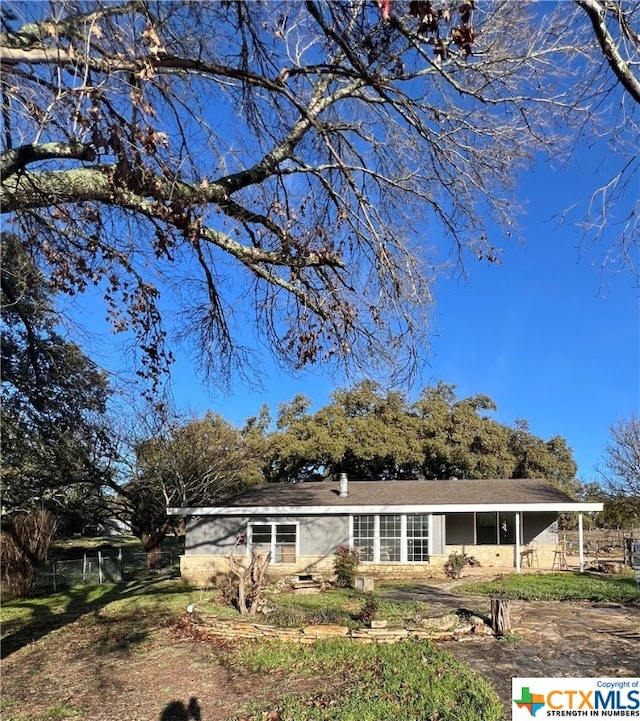 view of front of home