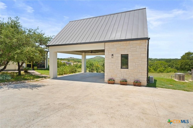 577 Cattle Creek Rd, Johnson City, TX 78636 - photo 4