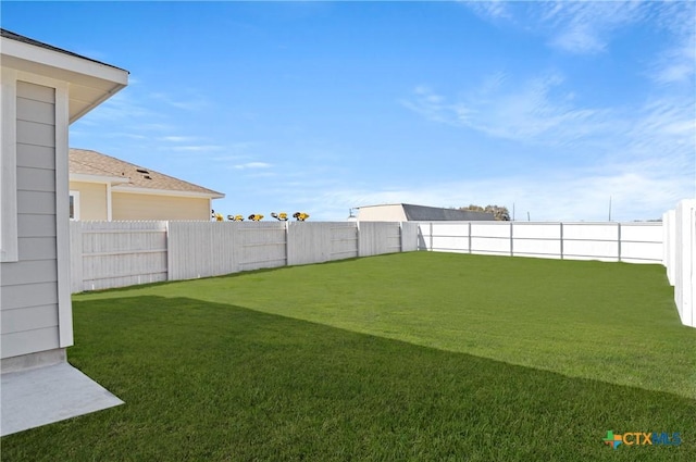 192 Lavender Ln, Elgin, TX 78621 - view of yard with a fenced backyard
