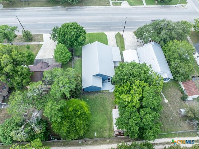308 W Broadway St, Cuero, TX 77954