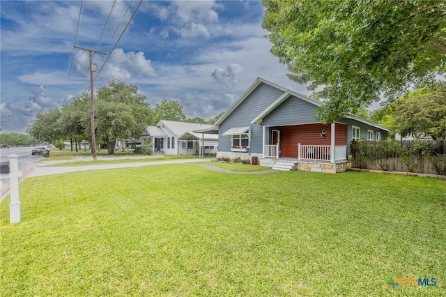 308 W Broadway St, Cuero, TX 77954