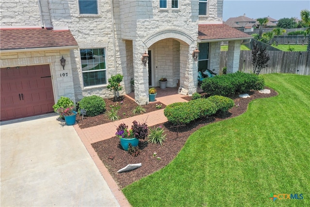 view of front of house with a front yard