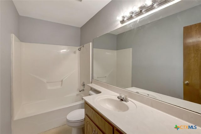 218 Sunset Dr, Victoria, TX 77901 - full bath with vanity and  shower combination