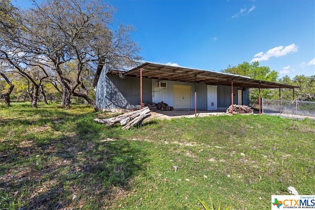 view of front of home with a front yard