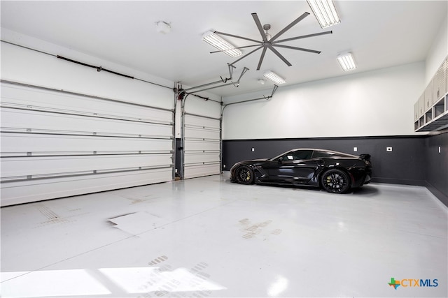 garage with ceiling fan