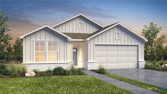 1514 Saddleback Run, New Braunfels, TX 78130 - view of front facade with board and batten siding, driveway, an attached garage, a shingled roof, and a front yard