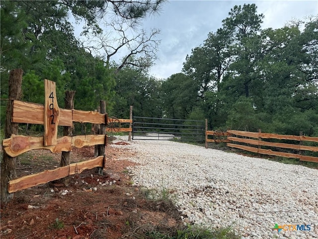 492 S Old Potato Rd, Paige, TX 78659