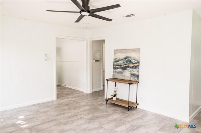 1004 Buena Vista Ave, Victoria, TX 77901 - spare room featuring a ceiling fan