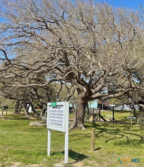 837 Swallow Dr, Palacios, TX 77465 - view of exterior details