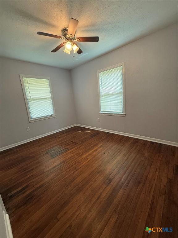 2513 Powell Dr, Gatesville, TX 76528 - photo 10