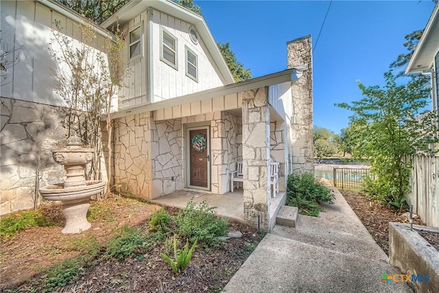 view of entrance to property