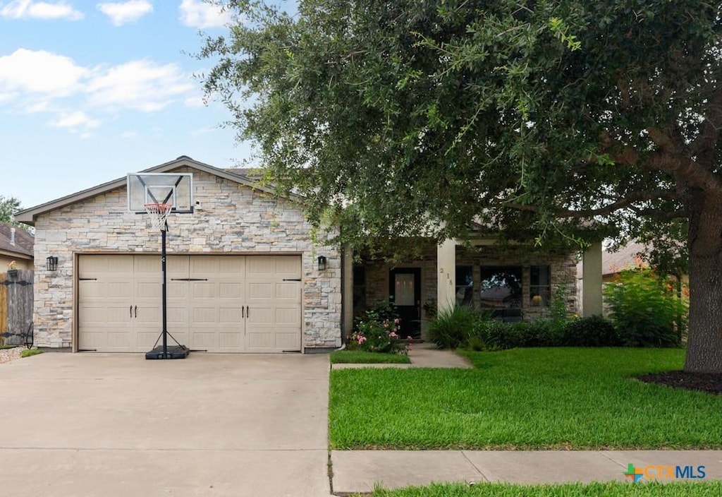 216 Tuscany Dr, Victoria, TX 77904 - photo 1
