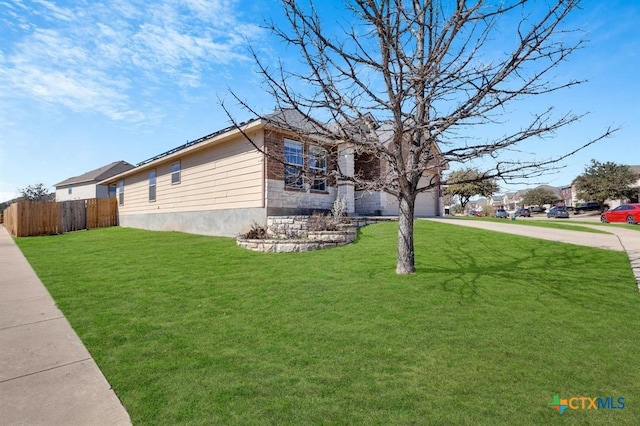 9301 Bellgrove Ct, Killeen, TX 76542 - view of side of property featuring a garage and driveway