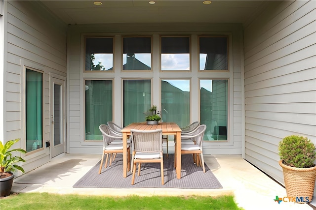 2961 Grove Way, Seguin, TX 78155 - view of patio / terrace with outdoor dining space